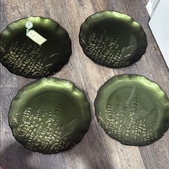 4 Elegant Green handcrafted Dinner Plate Set